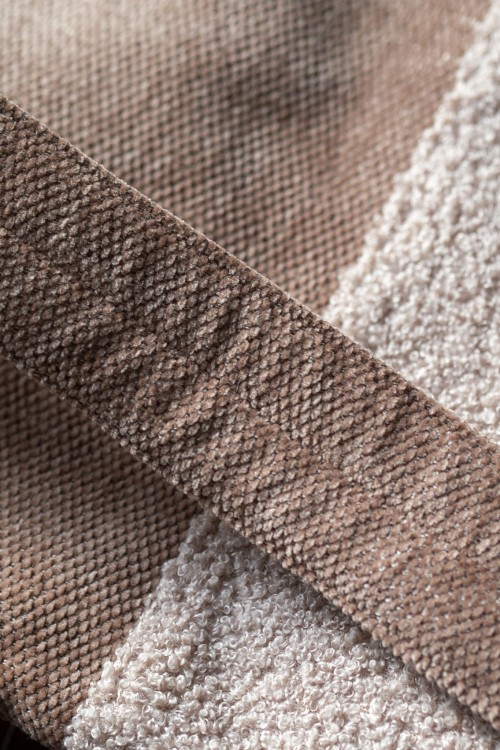 Pudroworóżowy plecak kurierski z suwakiem