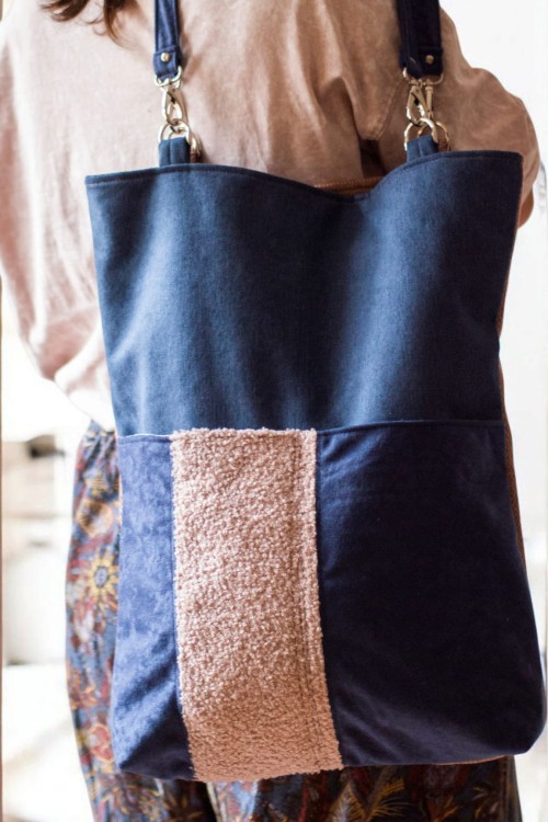 Duża granatowa torba damska na ramię