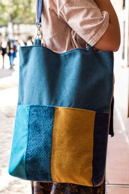 Kolorowa patchworkowa torba na ramię z kieszeniami