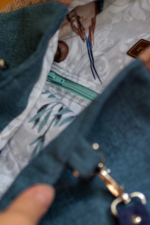 Kolorowa patchworkowa torba na ramię z kieszeniami